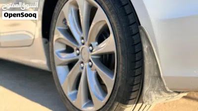 Hyundai Sonata Limited 3