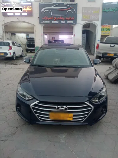 Hyundai Elantra SEL 4