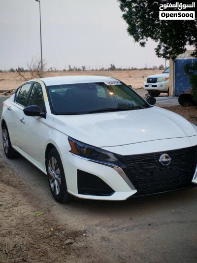 Nissan Altima S 3