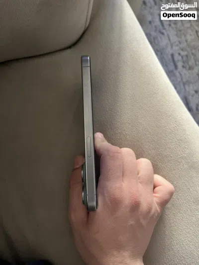 iPhone 15pro مستعمل بحالة الوكالة 2