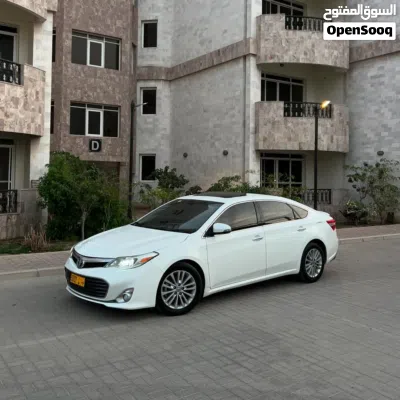 Toyota Avalon XLE 3