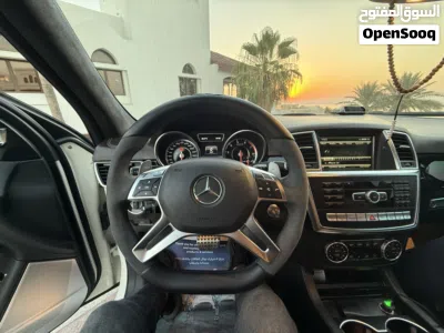 Mercedes Benz GL-Class GL 63 AMG 2