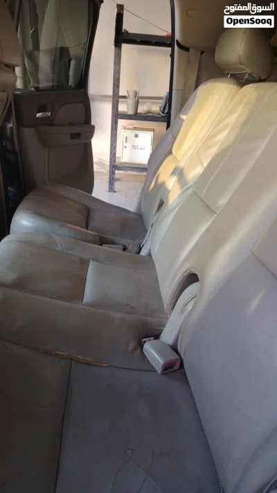 GMC Suburban 4