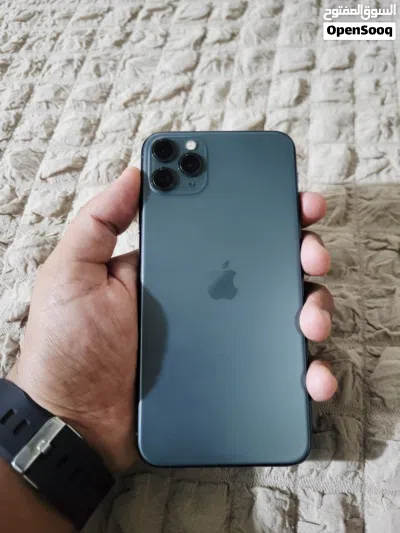 آيفون 11 pro max للبيع 2
