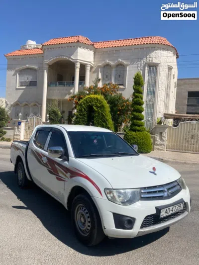 Mitsubishi L200 Standard 2