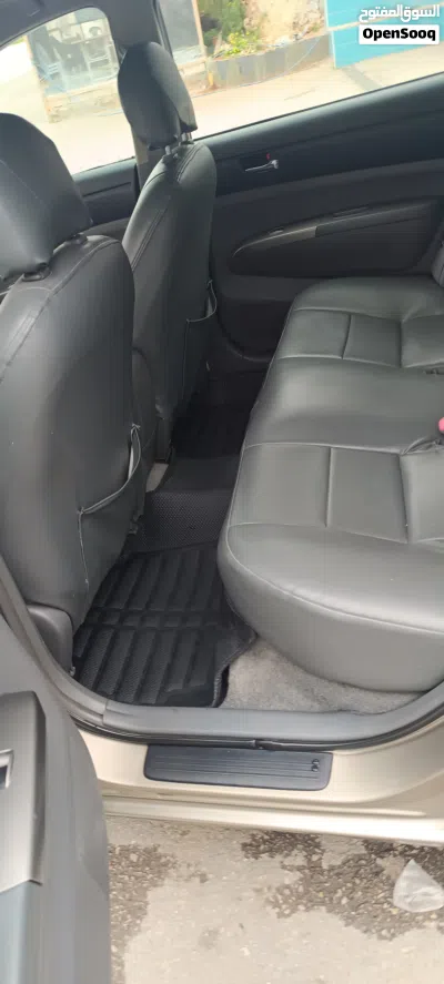 Toyota Prius Prius 4