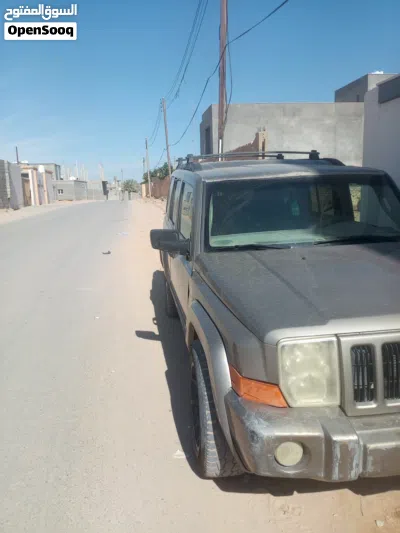 Jeep Commander Laredo 3