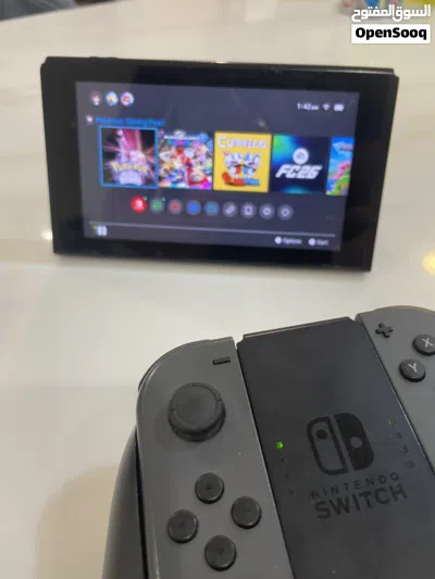 NINTENDO SWITCH BLACK with Pokémon shining pearl and accessories 2