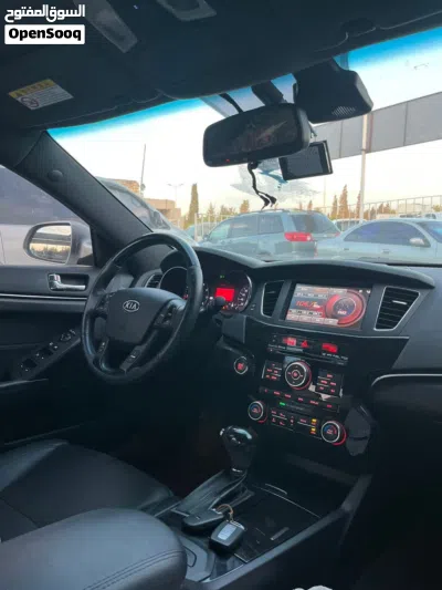Kia Cadenza Limited 3