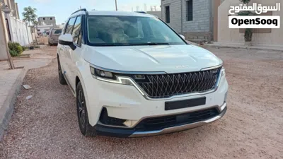 كيا كارنيفال MPV EX 2