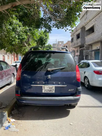 بيجو 807 4