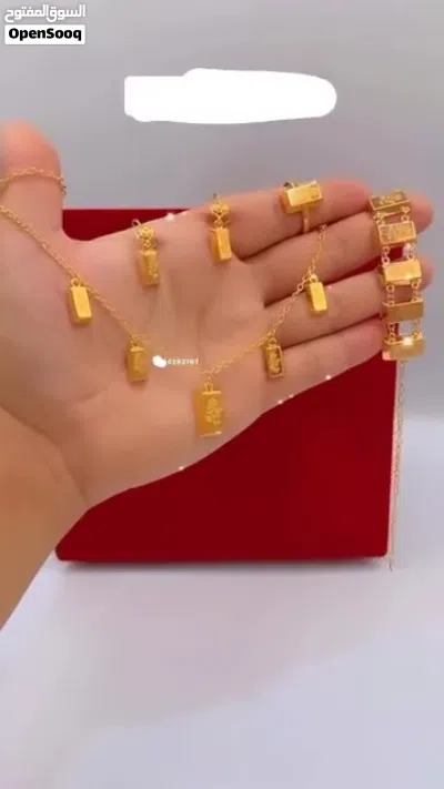 طقم كامل نسخه طبق الاصل من الذهب الحقي 2