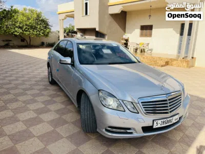 Mercedes Benz E-Class E 300 2