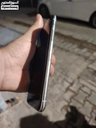 ايفون x ذاكره 64 بطاريه 70 الجهاز ع وضع الوكاله مافتوح شرط كله شغال 4