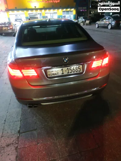 BMW 7 Series 730 2