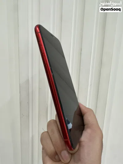 iPhone XR - memory 128GB 3