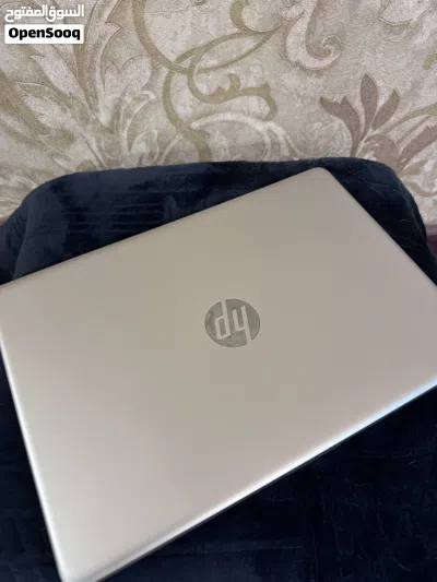 جهاز لابتوب HP مستعمل للبيع بحال الوكالة كرت شاشة خارجي لون ذهبي مميز 3