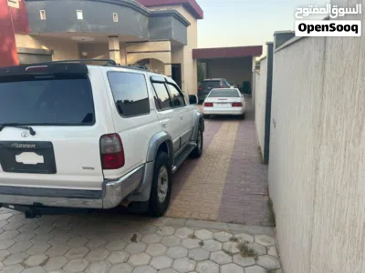 Toyota 4 Runner Limited 2