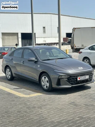 Hyundai Accent Standard 3