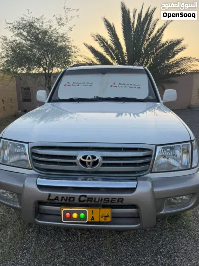 تويوتا لاند كروزر VXR 2
