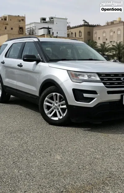 Ford Explorer XL 4