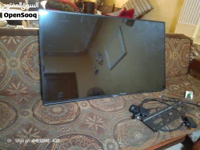 تلفاز للبيع بسعر حرق 4