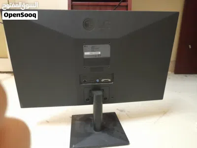 شاشة من شركة LG 22 بوصة من نوع LCD 3