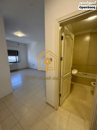 شقة * مع روف منفصل * 4نوم * ترس واسع * موقع مميز * دير غبار 3