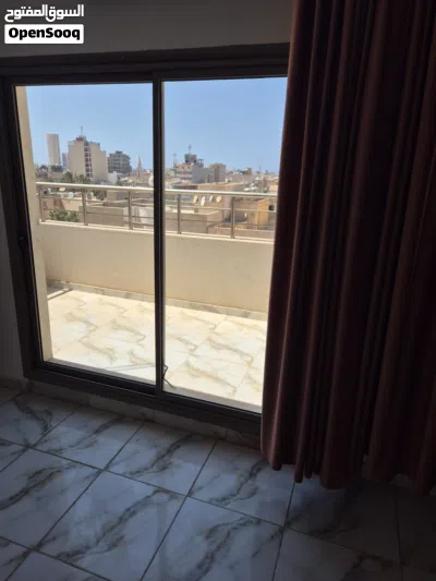مبنى جديد إداري - تجاري للإيجار متفرع من شارع ميزران 3