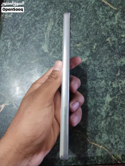 Samsung A73 سامسونج 128 g 108 mp Snapdragon 778 G 120 GH screen super amalod 4