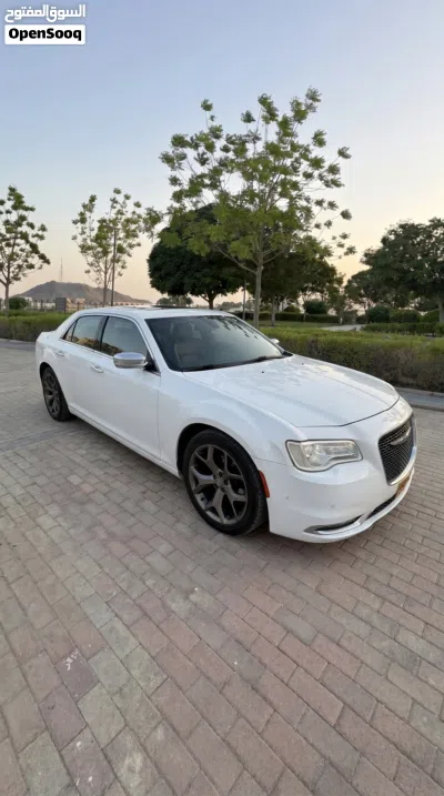 Chrysler 300 300S V6 3