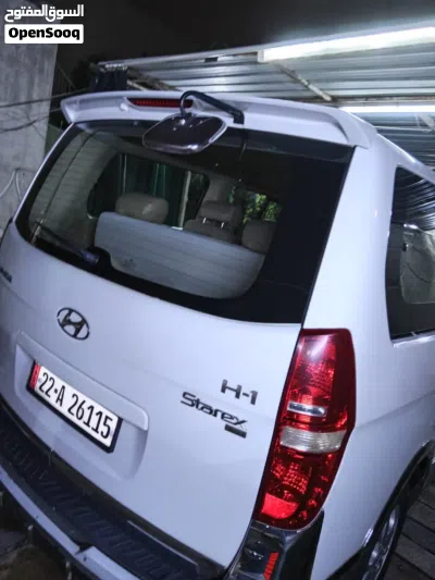 هیۆندای H1 Standard 4