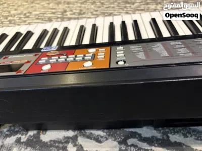 Yamaha keyboard PSR-F50 4