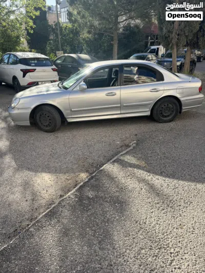 Hyundai Sonata Standard 2