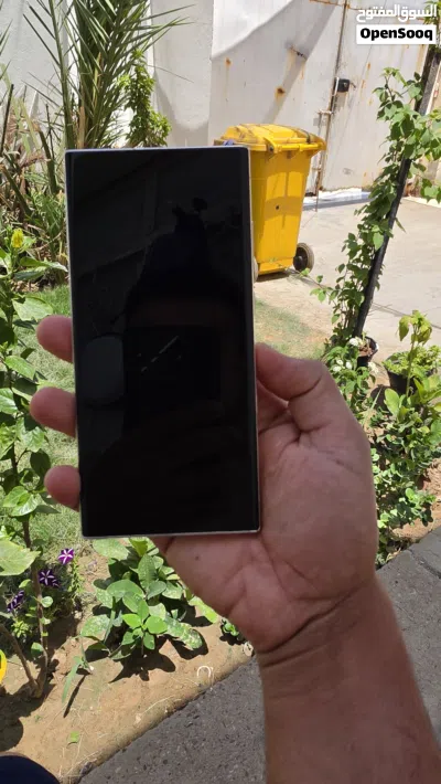 جهاز S23 Ultra 256GB. الجهاز شرق أوسط، دبل سيم كارت، الرام 12GB. الجهاز نظيف مثل ما موضح 2