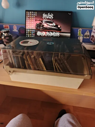 محفظة CDs مع أكثر من 50 علبة CD وأكثر من 50 CD متنوع/عشوائي 4