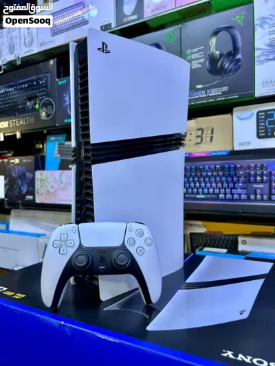 PS5 PRO digital edition 2000 g used like new 4