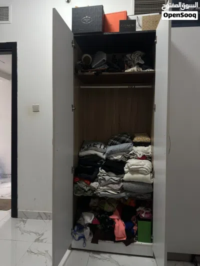 Large 4-Door Wardrobe / Armoire in good condition 4