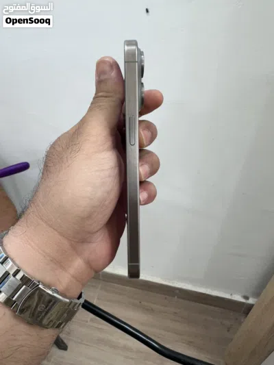 ايفون للبيع 3