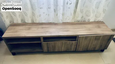 طاوله تلفزيون وطاوله اخرى جانبيه من ايكيا 2