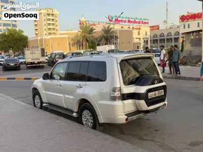 Mitsubishi Pajero Standard 2