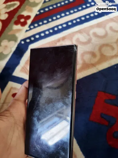 نوت 20 التراء شرخ خفيف 4