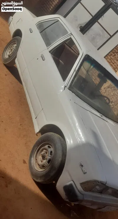 Toyota Carina 4