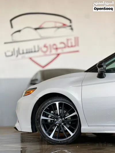 تويوتا كامري XSE 3