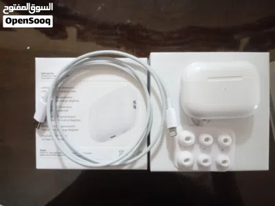 ابل ايربودز برو 2 بحالة ممتازة شبه جديدة بسعر ممتاز (APPLE AirPods Pro2) 2
