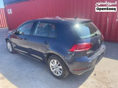 Volkswagen Golf Standard 2