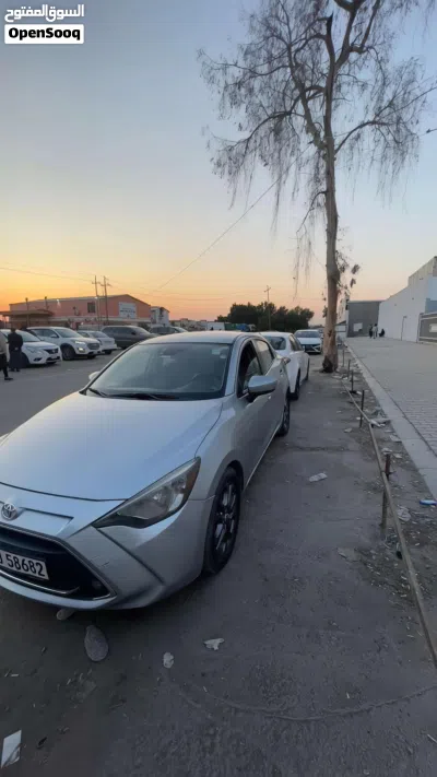 Toyota Yaris Sport 3