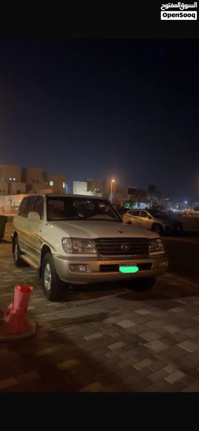 تويوتا لاند كروزر GXR 4