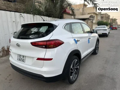 Hyundai Tucson Limited 4