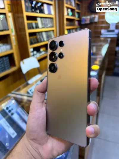مساحة S25 ultra 1TP نظيف جدا مع هدايا قيمة بقيمة 14 ريال 3